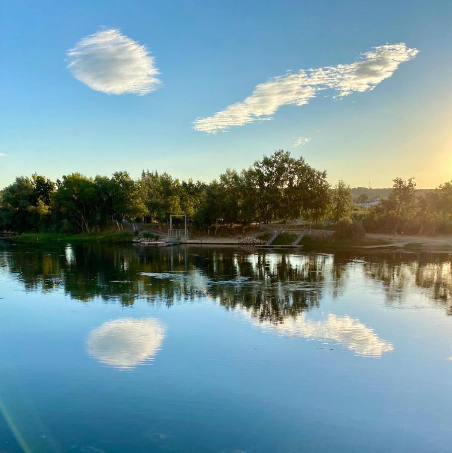 River Ebro Apartments Mora d'Ebre Luaran gambar