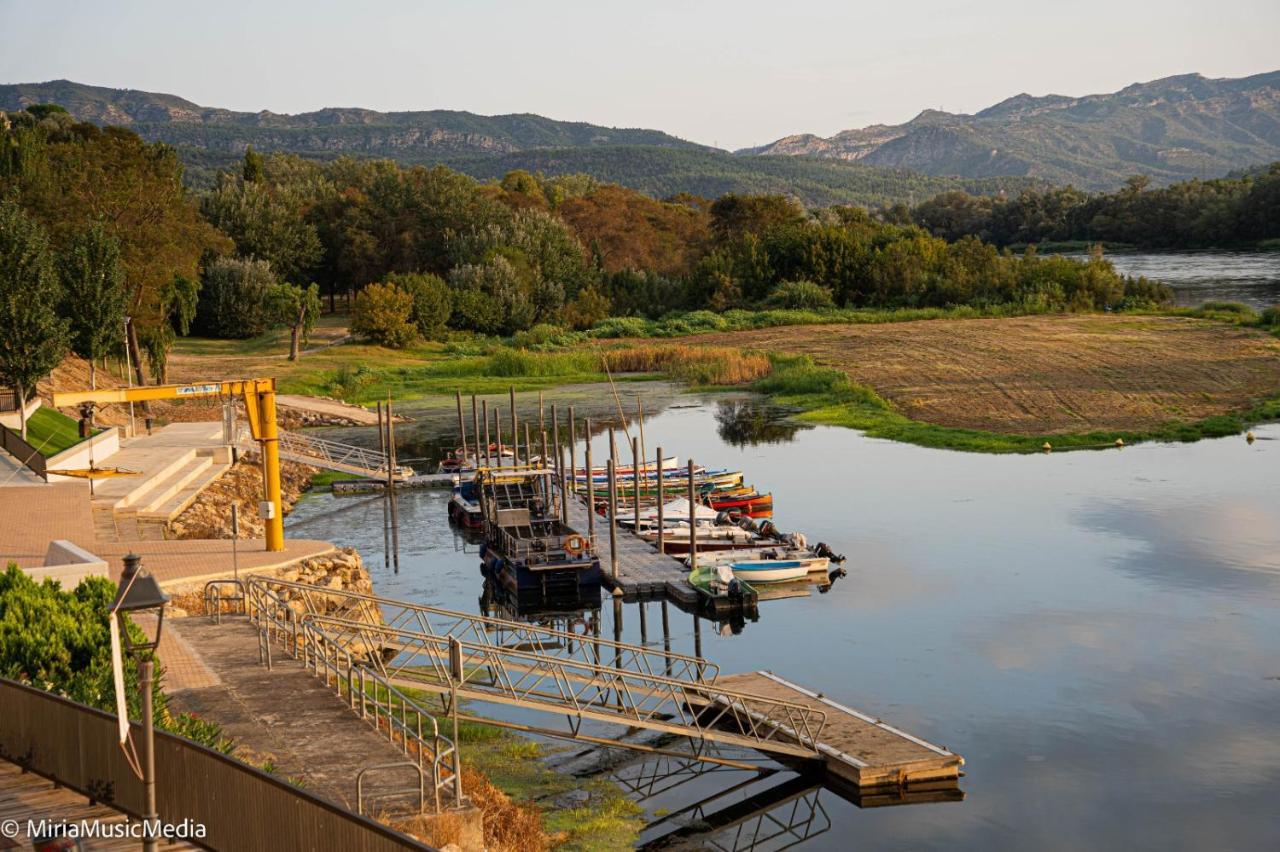 River Ebro Apartments Mora d'Ebre Luaran gambar