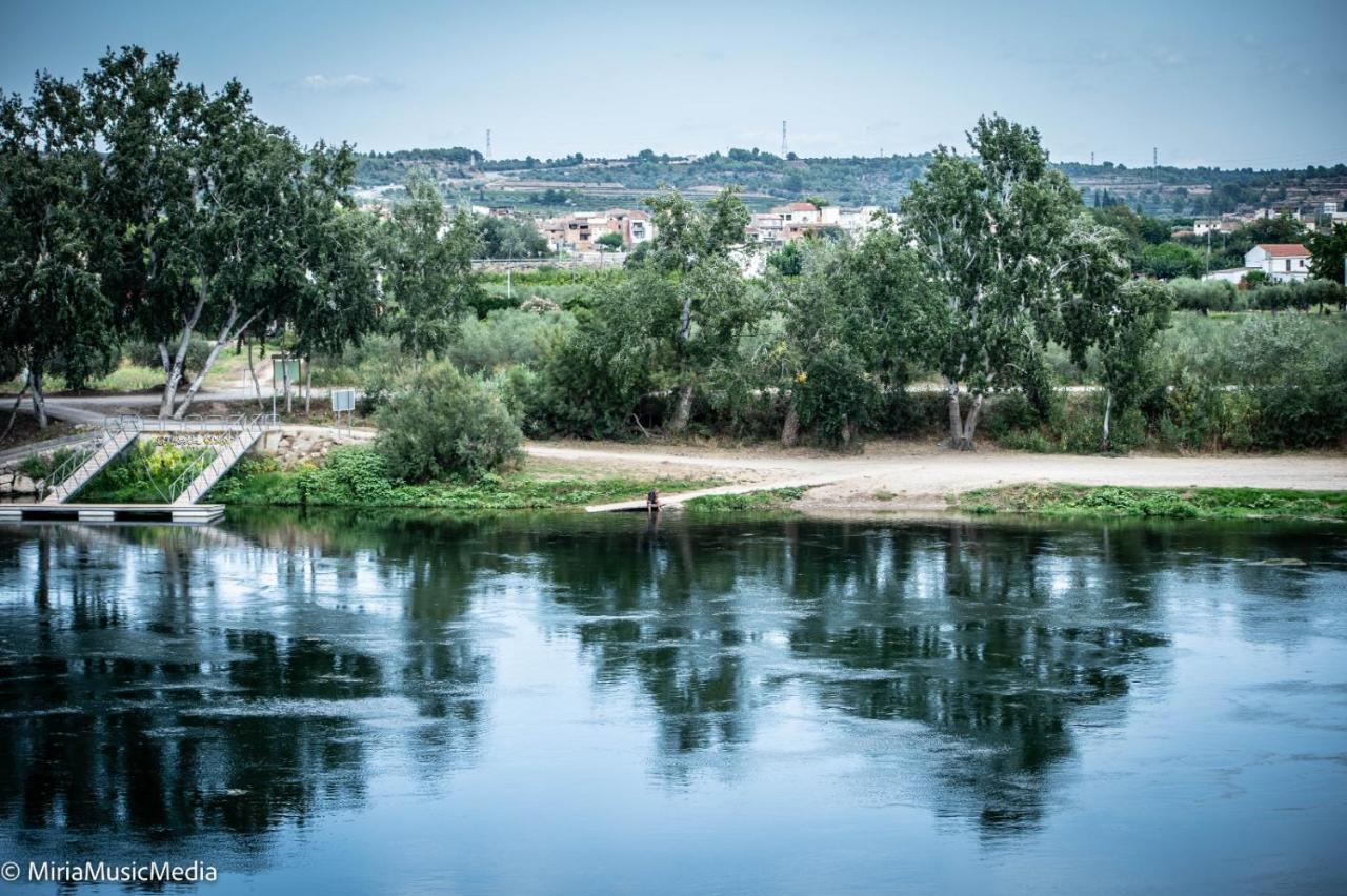 River Ebro Apartments Mora d'Ebre Luaran gambar