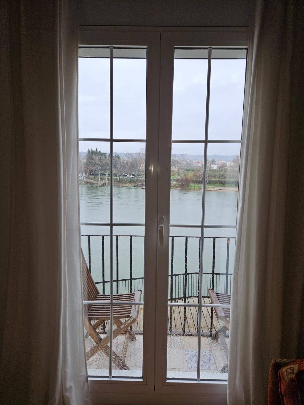 River Ebro Apartments Mora d'Ebre Luaran gambar